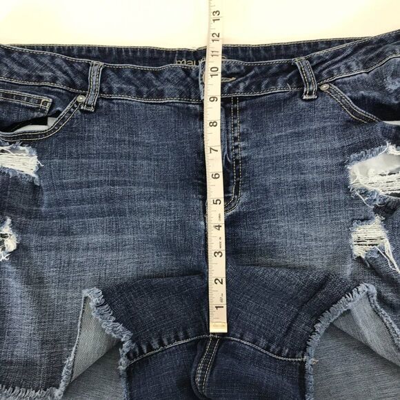 Maurices Distressed Cut-Off Stretch Denim Shorts Women's Plus Size 22 Summer - Picture 5 of 9